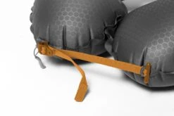Exped Neck Pillow Deluxe -Aventure Tente oreiller de voyage exped neck pillow deluxe 05 1