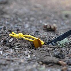 Six Moon Designs 6 Piece Stake Set -Aventure Tente sardines alu six moon design 6 piece stake set 03